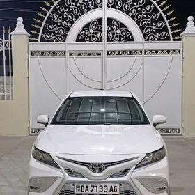 Toyota Camry 2022