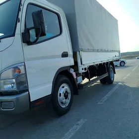 Mitsubishi Canter 2025