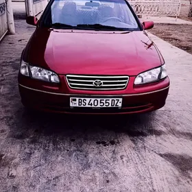 Toyota Camry 1999