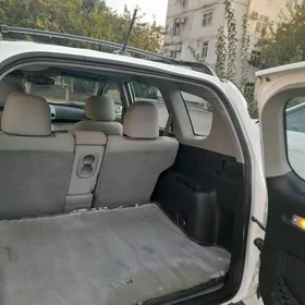 Toyota RAV4 2012
