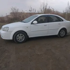 Daewoo Lacetti 2003