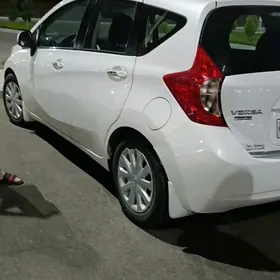 Nissan Versa Note 2014