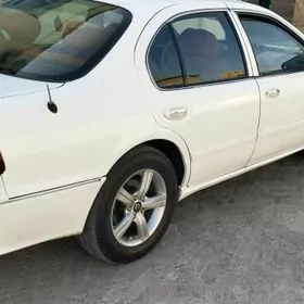 Nissan Maxima 1999