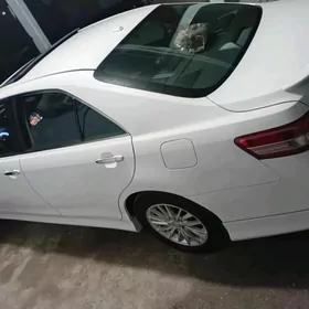 Toyota Camry 2011