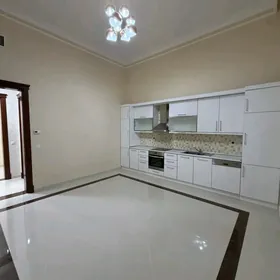 3 kom 2 etaj 165 kwadrat