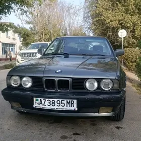 BMW 520 1990