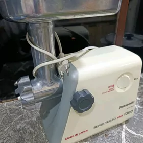 Мясорубка электрическая