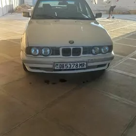 BMW 525 1990