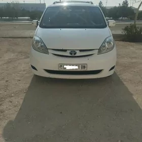 Toyota Sienna 2008