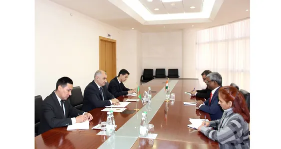 Türkmenistanyň DIM-nde Hindistanyň ilçisi bilen duşuşyk geçirildi