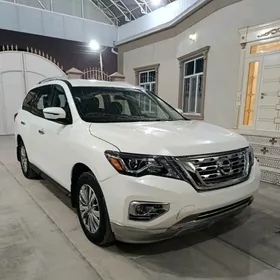 Nissan Pathfinder 2020