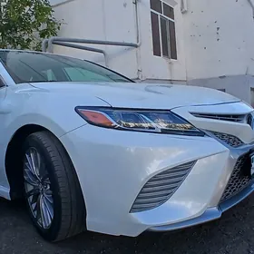 Toyota Camry 2020
