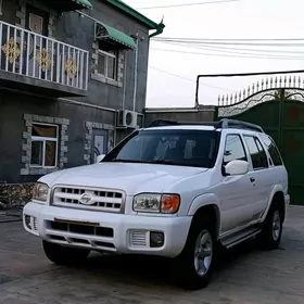 Nissan Pathfinder 2002