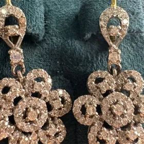 Gyzyl Brilliant Gulakhalka