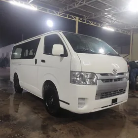 Toyota Hiace 2025