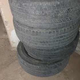 KUMHO 235/55/19