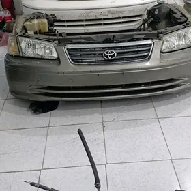 2002 AWALON   2001 CAMRI Morda