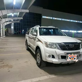 Toyota Hilux 2012