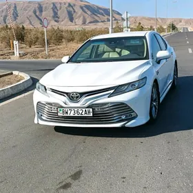 Toyota Camry 2018