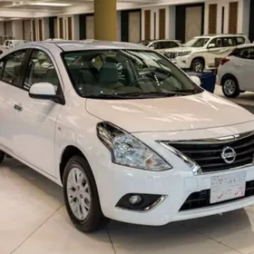 Nissan Sunny 2022