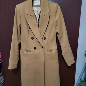продаётся пальто