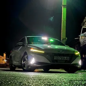 Hyundai Elantra 2021