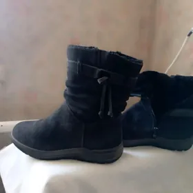 Женские зимние сапоги.