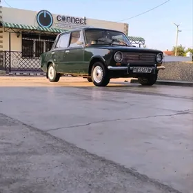 Lada 2104 1980