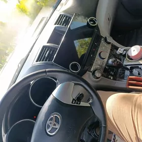 Toyota Highlander 2011