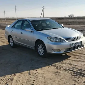 Toyota Camry 2004