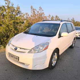Toyota Sienna 2008