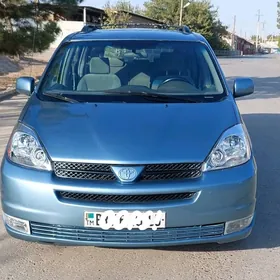 Toyota Sienna 2003