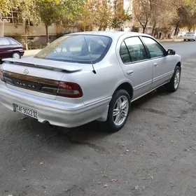 Nissan Cefiro 1995