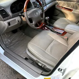 Toyota Camry 2004