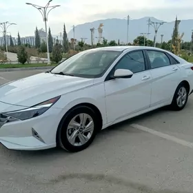 Hyundai Elantra 2021