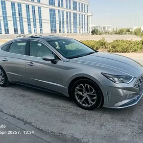Hyundai Sonata 2021