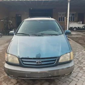 Toyota Sienna 2000