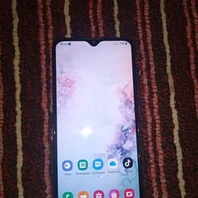 Samsung Galaxy A20