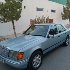 Mercedes-Benz 300E 1989
