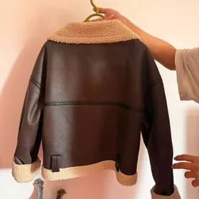 укороченная дубленка