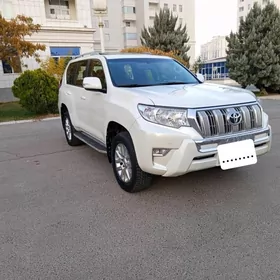 Toyota Land Cruiser Prado 2018