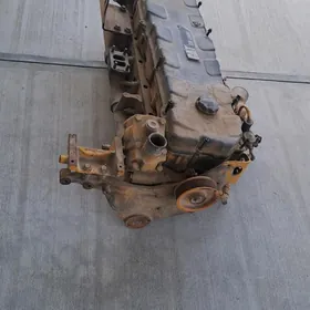 катерпиллер С9 Голофка