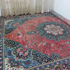 Ковёр шерстяной