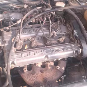 Mitsubishi Chariot 1995