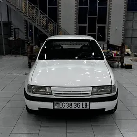 Opel Vectra 1992