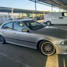 BMW E39 1999