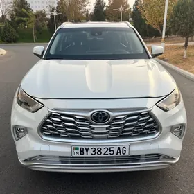 Toyota Highlander 2022