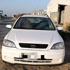 Opel Astra 2000