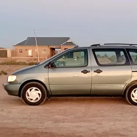 Toyota Sienna 2000