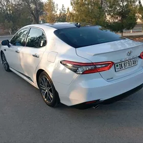 Toyota Camry 2020